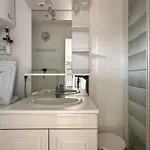 Hébergement de vacances Maison 3 Pour 6 Pers. Proche - Fr-1-705-92 *