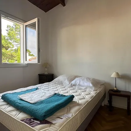 Holiday home 4 Pieces, 3 Chambres, Animaux Acceptes, Parking, Wifi, Proche - Fr-1-705-92